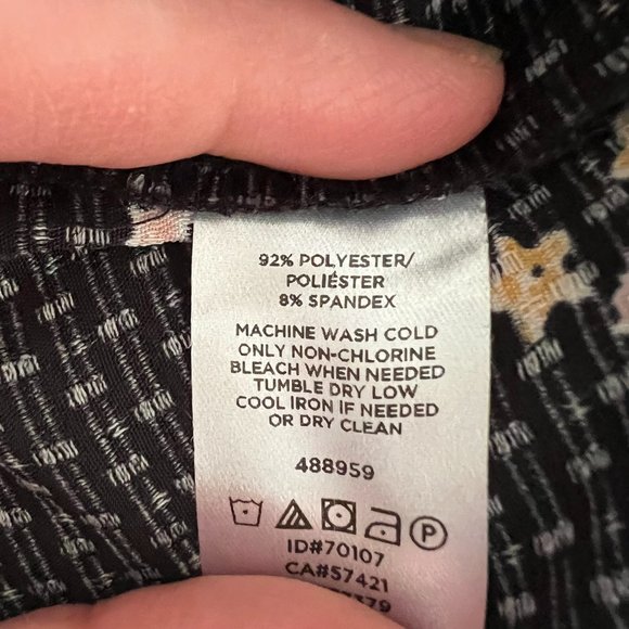 Ann Taylor LOFT Black Floral Blouse w/Puffed Sleeves - Medium - Picture 4 of 5